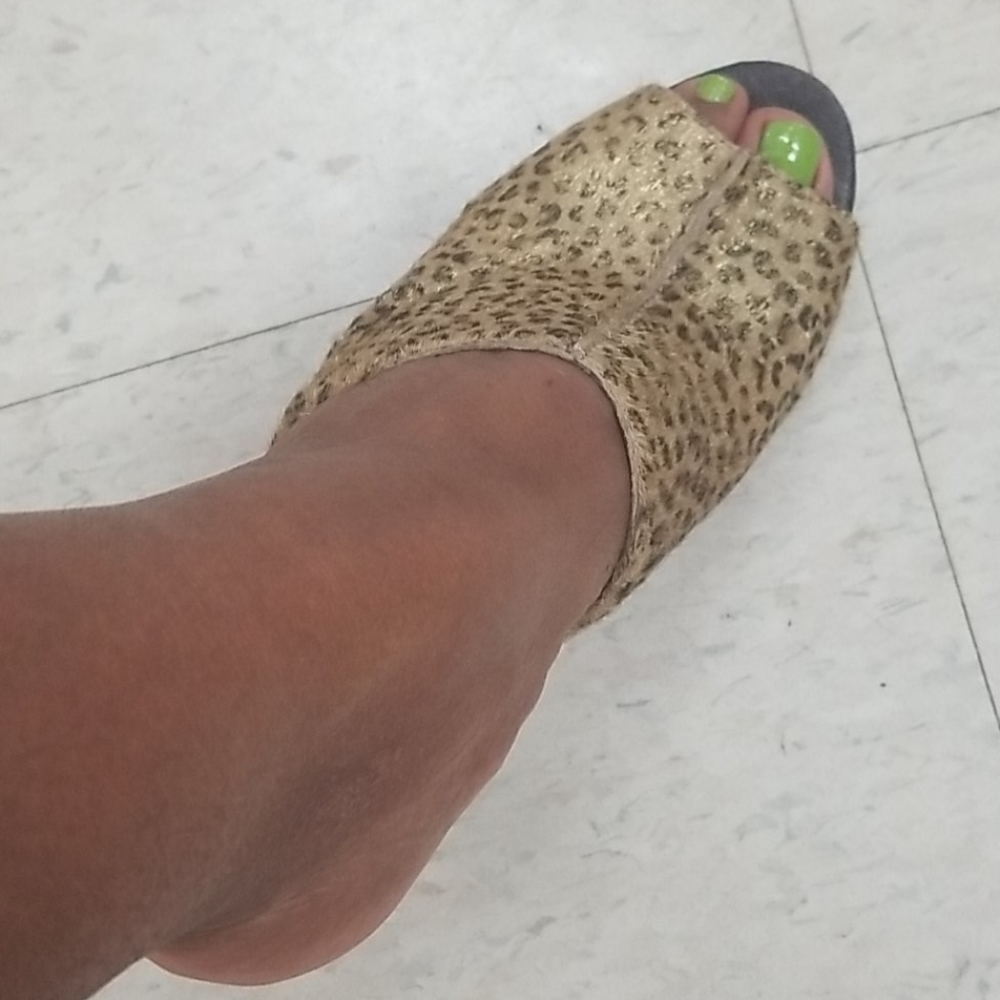 Ugg Leather Clogs - image 5